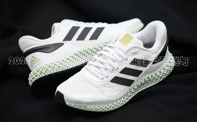 2025：阿迪达斯运动鞋的未来趋势预测与